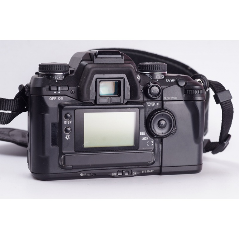 minolta a7 50/1.4 film slr camera